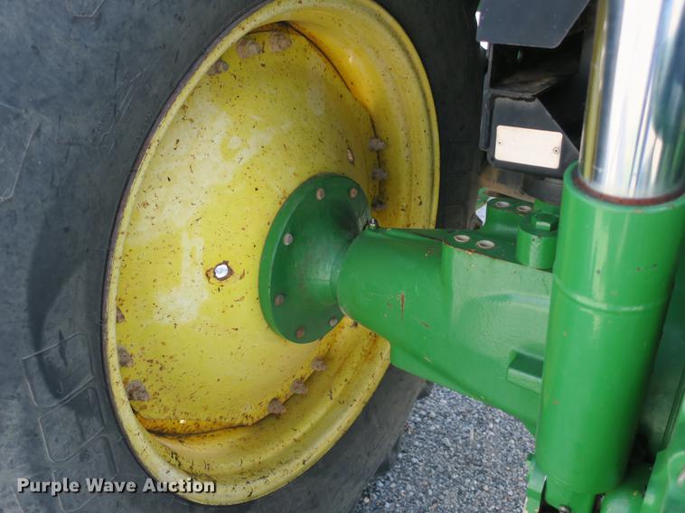 image for item DB8994 John Deere 7210 tractor