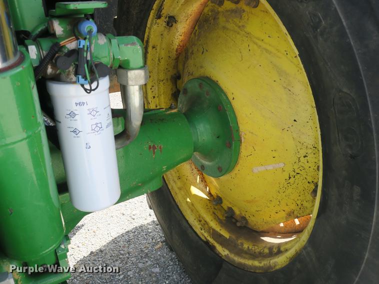 image for item DB8994 John Deere 7210 tractor