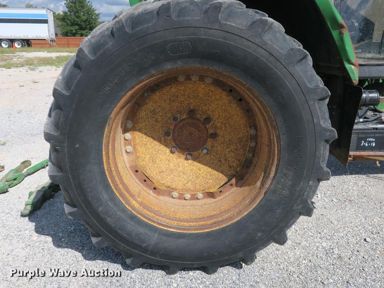 image for item DB8994 John Deere 7210 tractor