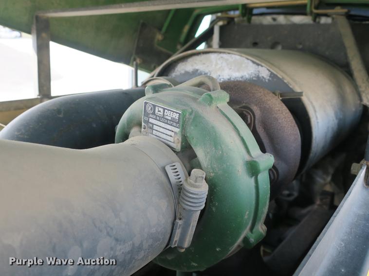 image for item DB8994 John Deere 7210 tractor