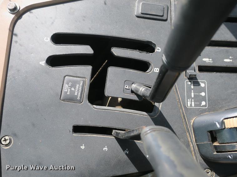 image for item DB8994 John Deere 7210 tractor