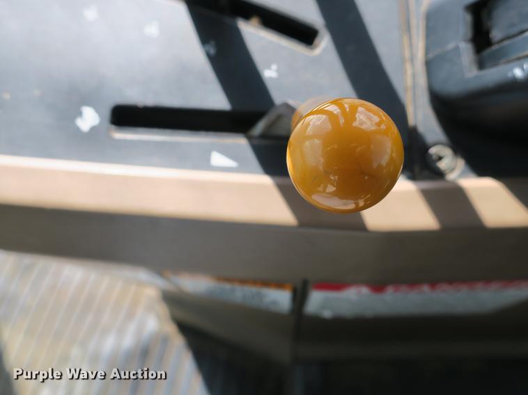 image for item DB8994 John Deere 7210 tractor