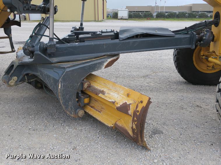 image for item DB8995 2012 John Deere 770GP motor grader