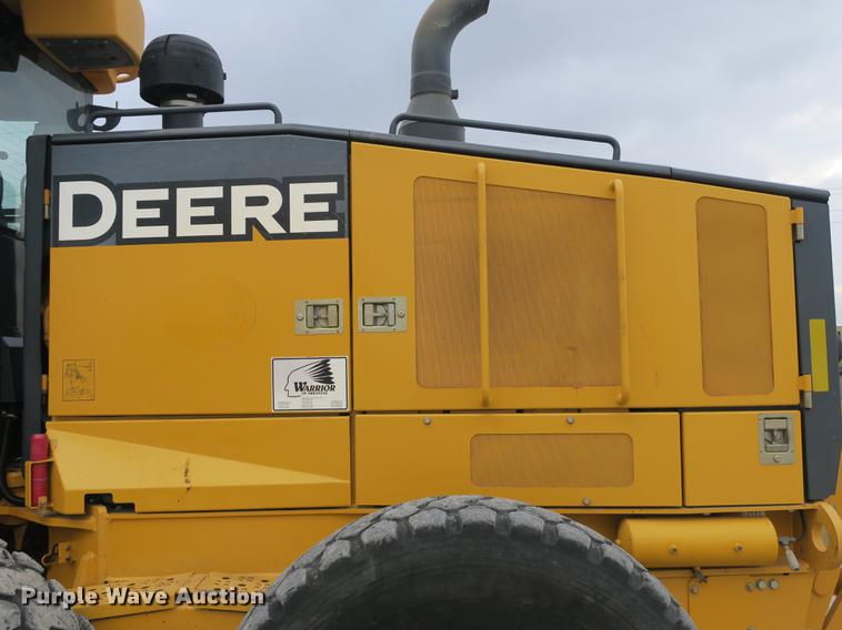 image for item DB8995 2012 John Deere 770GP motor grader