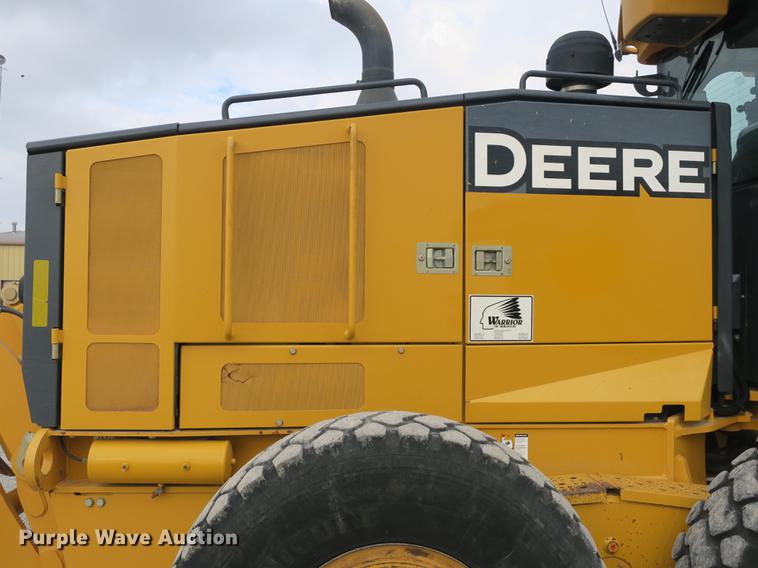 image for item DB8995 2012 John Deere 770GP motor grader
