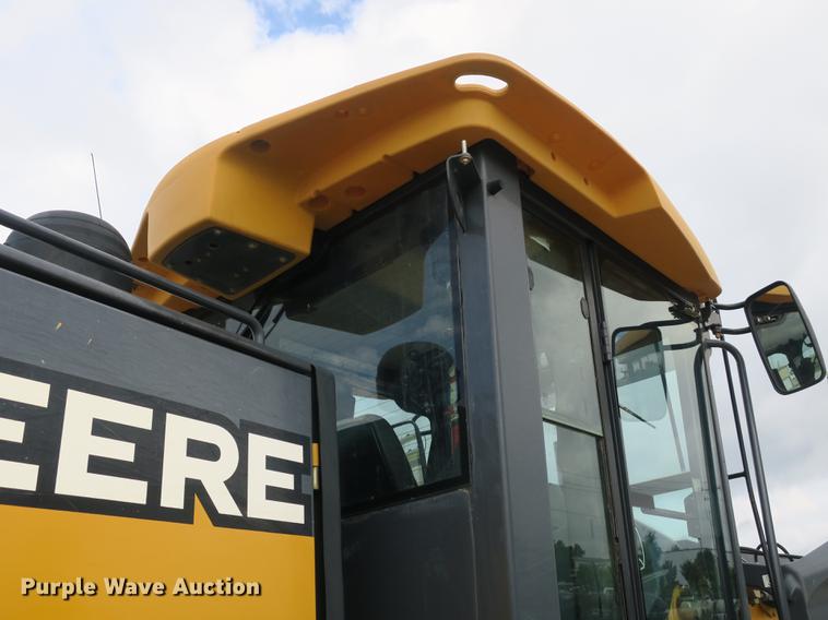 image for item DB8995 2012 John Deere 770GP motor grader