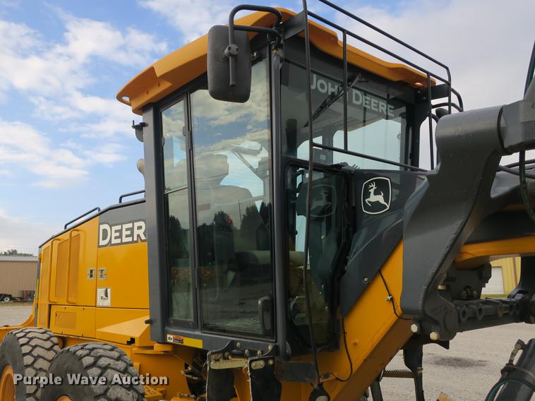 image for item DB8995 2012 John Deere 770GP motor grader