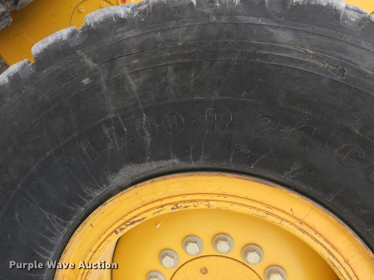 image for item DB8995 2012 John Deere 770GP motor grader