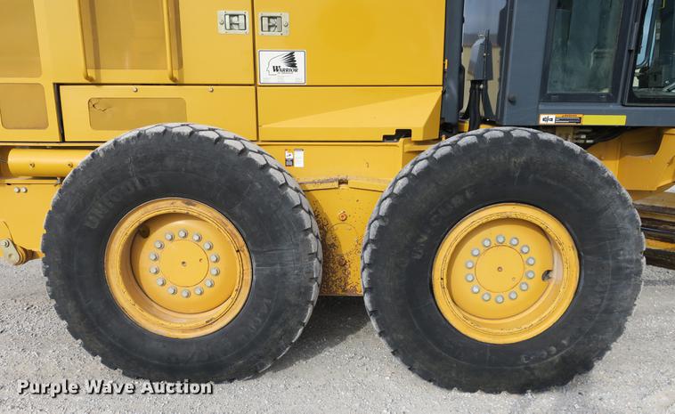 image for item DB8995 2012 John Deere 770GP motor grader