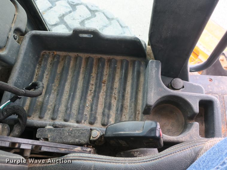 image for item DB8995 2012 John Deere 770GP motor grader