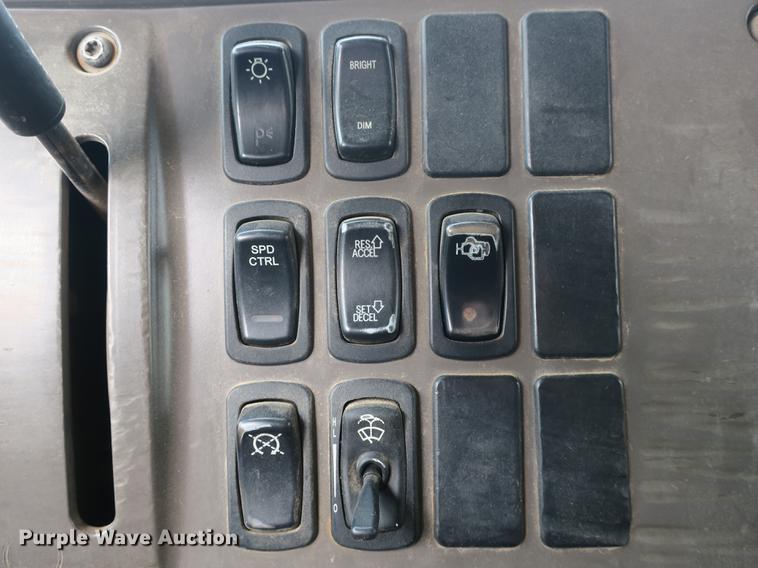 image for item DB8996 2007 Mack CV713 Granite dump truck