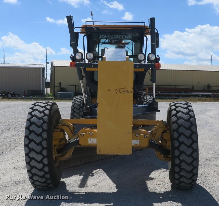 image for item DB8997 2012 John Deere 772GP motor grader