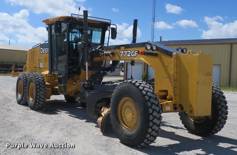 image for item DB8997 2012 John Deere 772GP motor grader