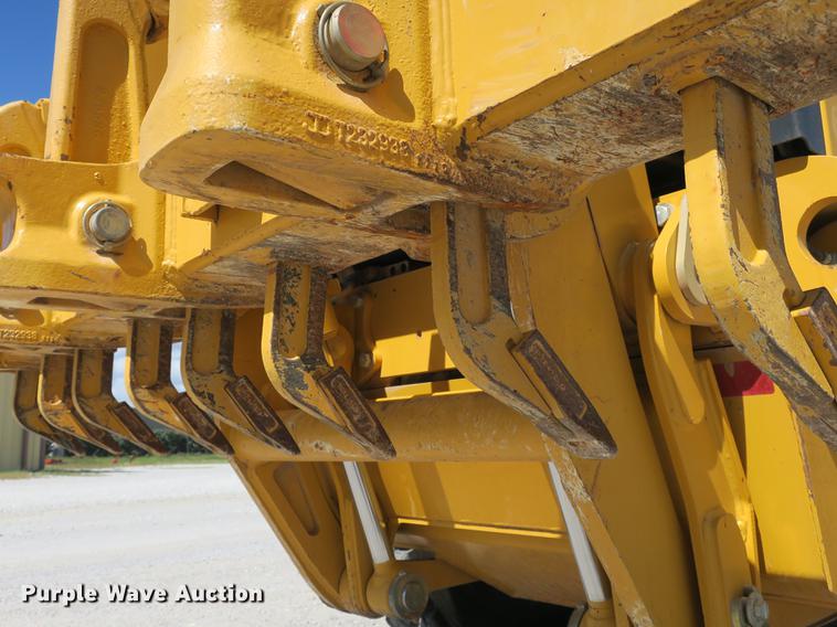 image for item DB8997 2012 John Deere 772GP motor grader