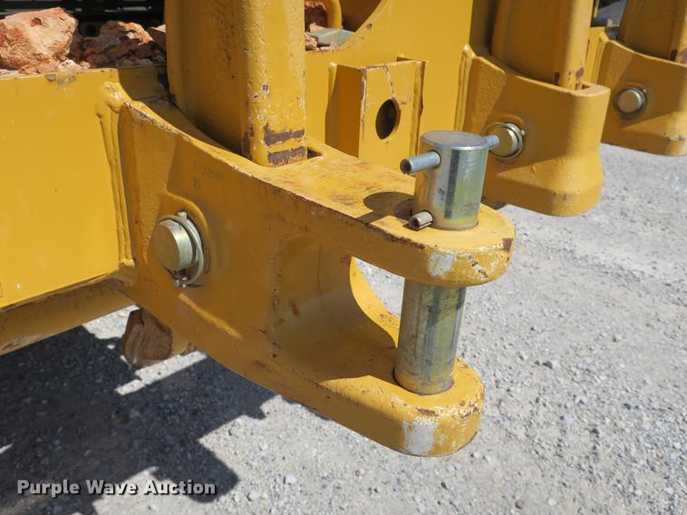 image for item DB8997 2012 John Deere 772GP motor grader