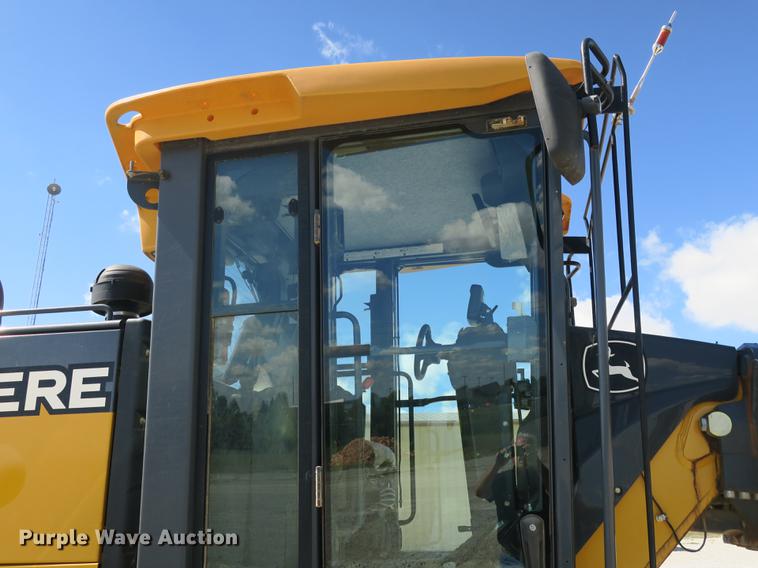 image for item DB8997 2012 John Deere 772GP motor grader