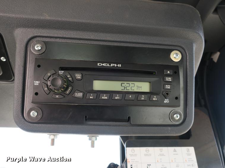 image for item DB8997 2012 John Deere 772GP motor grader