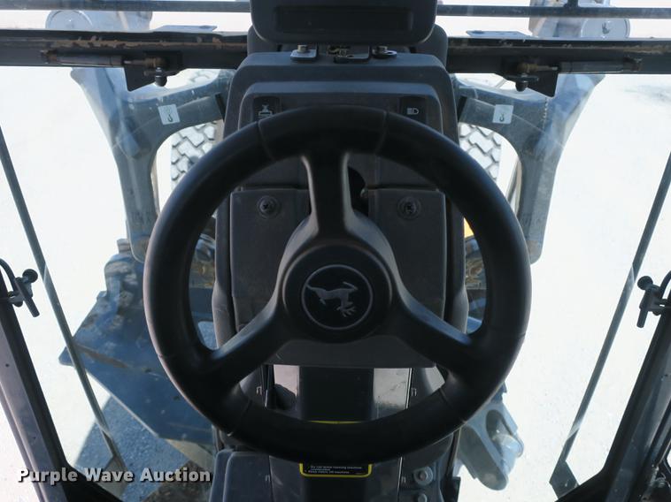 image for item DB8997 2012 John Deere 772GP motor grader