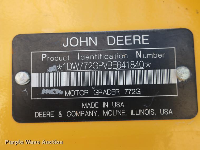 image for item DB8997 2012 John Deere 772GP motor grader