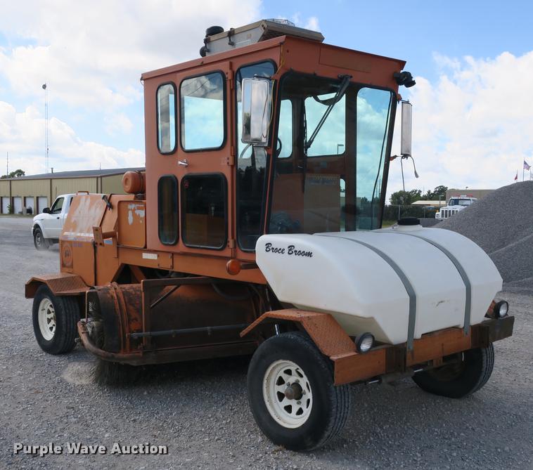 image for item DB8998 Broce RC300 broom