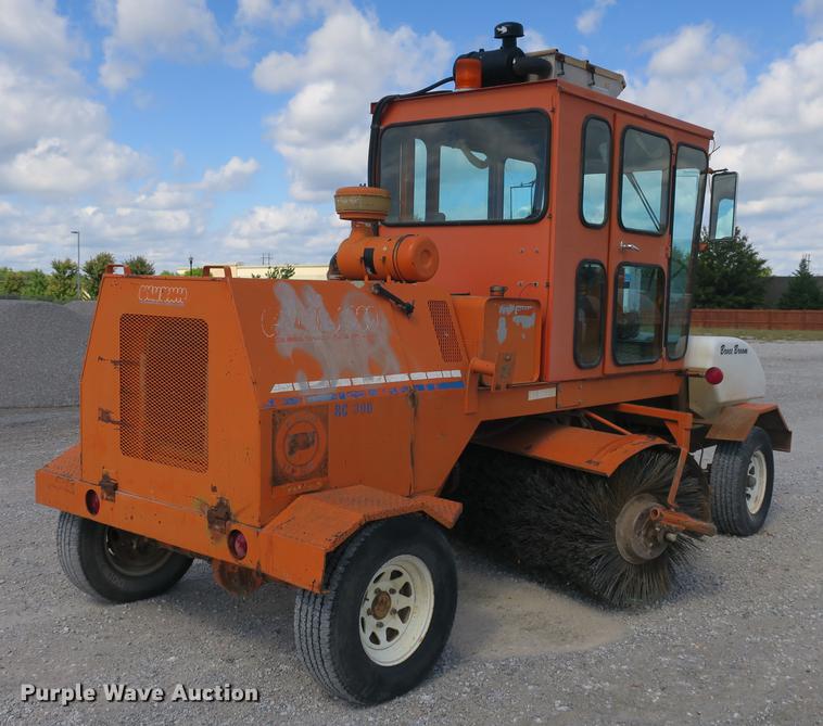 image for item DB8998 Broce RC300 broom