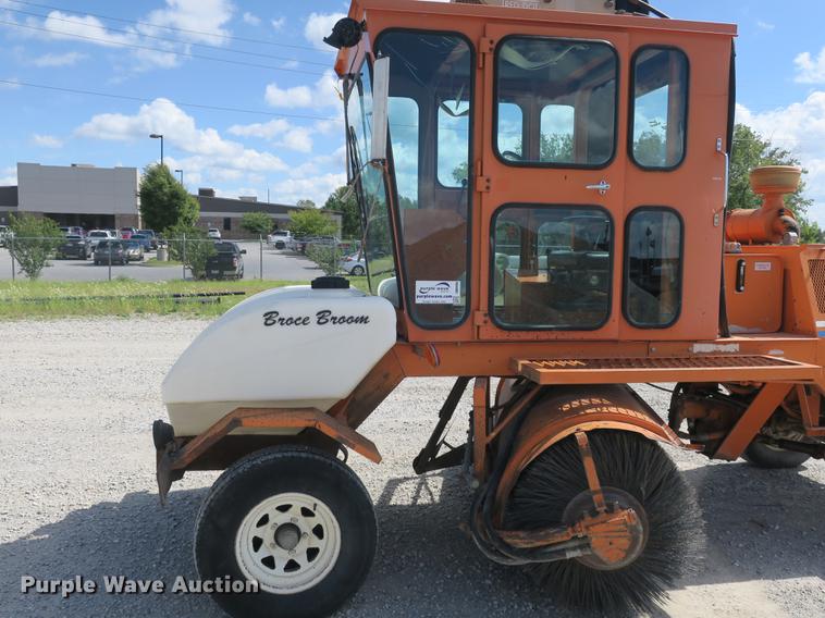 image for item DB8998 Broce RC300 broom