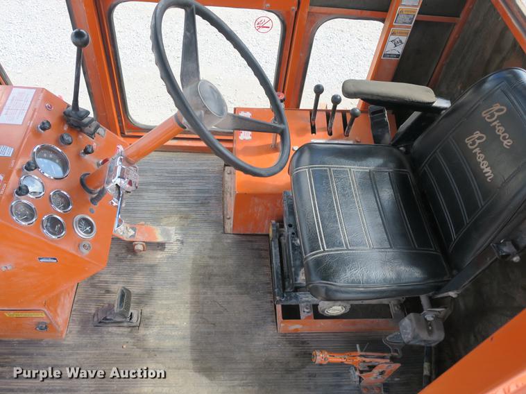 image for item DB8998 Broce RC300 broom