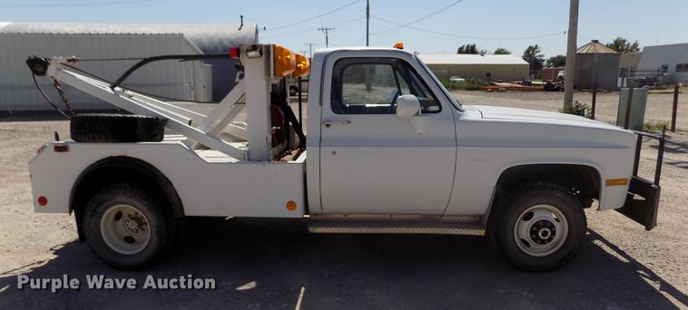 image for item DB9108 1985 Chevrolet Custom Deluxe K30 tow truck