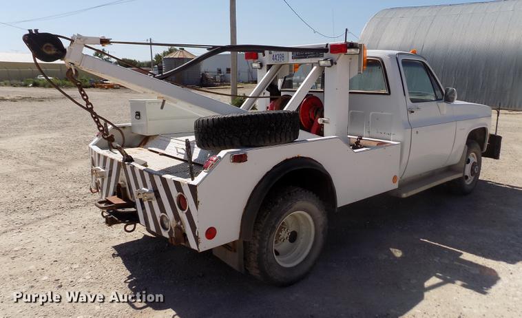 image for item DB9108 1985 Chevrolet Custom Deluxe K30 tow truck
