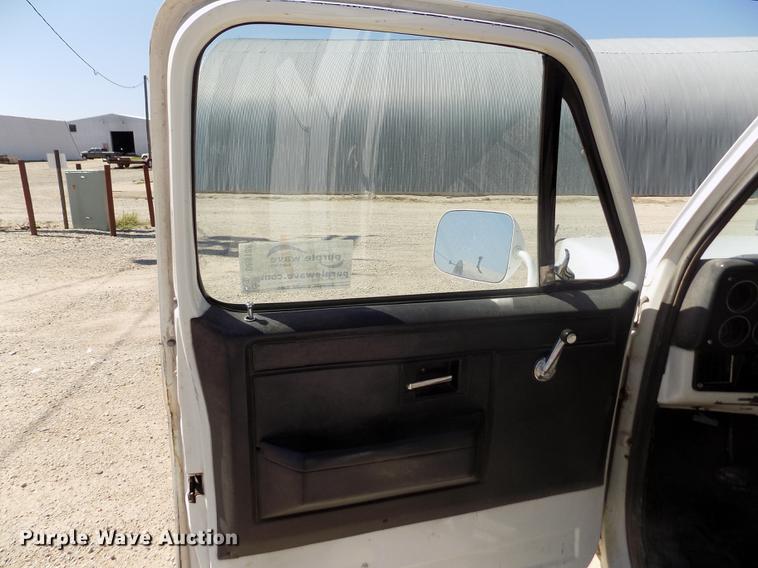 image for item DB9108 1985 Chevrolet Custom Deluxe K30 tow truck