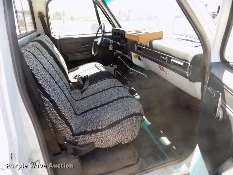 image for item DB9108 1985 Chevrolet Custom Deluxe K30 tow truck