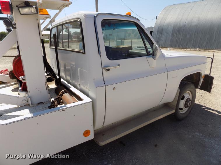 image for item DB9108 1985 Chevrolet Custom Deluxe K30 tow truck