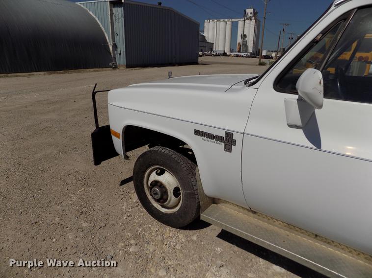 image for item DB9108 1985 Chevrolet Custom Deluxe K30 tow truck