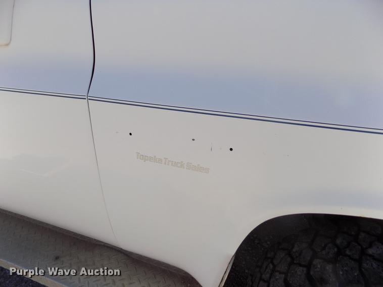 image for item DB9108 1985 Chevrolet Custom Deluxe K30 tow truck