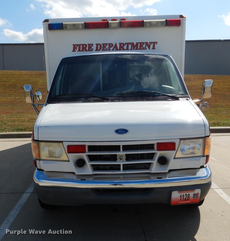 image for item DB9337 1997 Ford Econoline E450 Super Duty ambulance