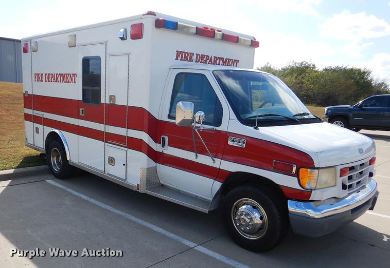 image for item DB9337 1997 Ford Econoline E450 Super Duty ambulance