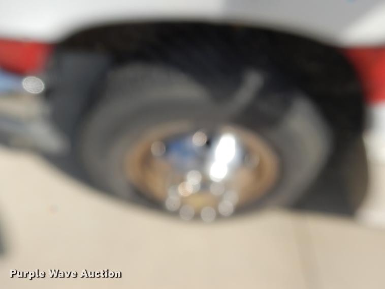 image for item DB9337 1997 Ford Econoline E450 Super Duty ambulance