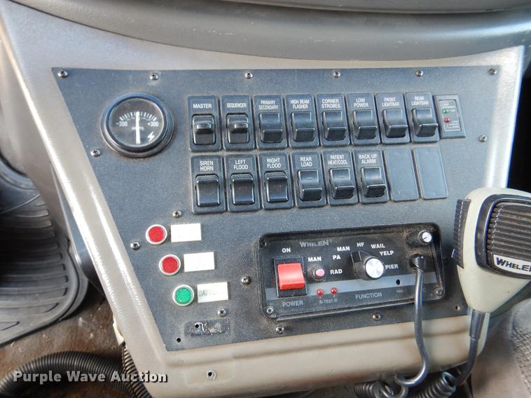 image for item DB9337 1997 Ford Econoline E450 Super Duty ambulance