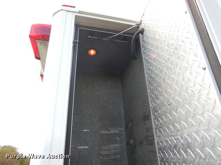 image for item DB9337 1997 Ford Econoline E450 Super Duty ambulance