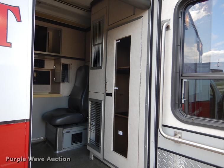 image for item DB9337 1997 Ford Econoline E450 Super Duty ambulance