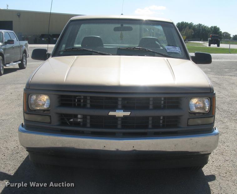 image for item DC1295 1997 Chevrolet WT1500 pickup truck