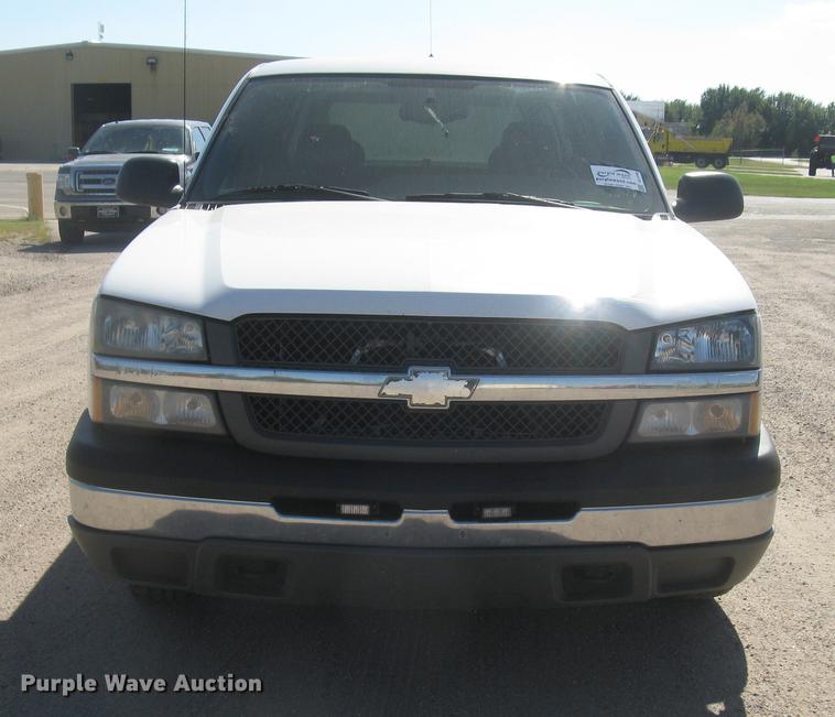 image for item DC1296 2004 Chevrolet Silverado 1500 Ext. Cab pickup truck