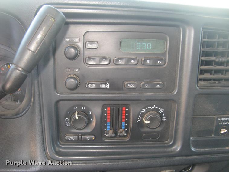 image for item DC1296 2004 Chevrolet Silverado 1500 Ext. Cab pickup truck