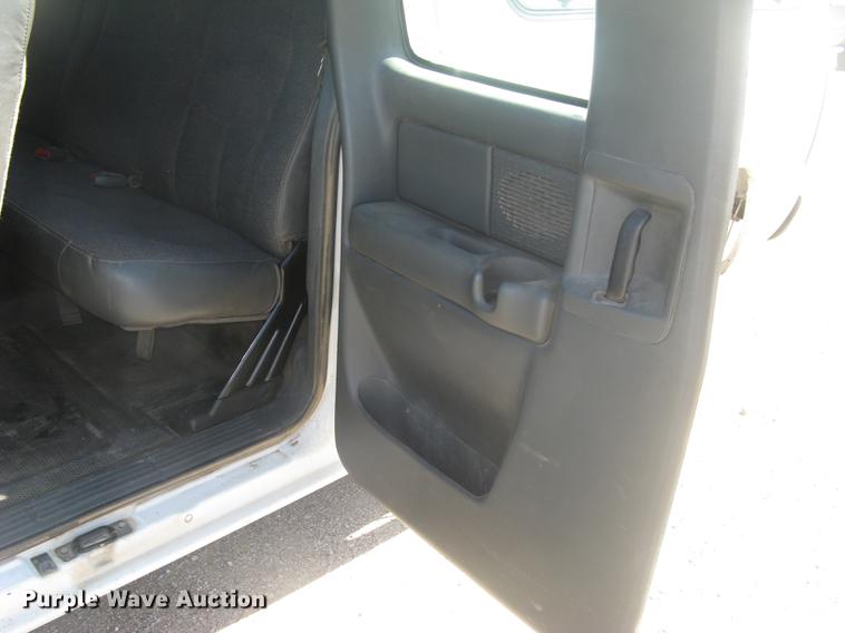 image for item DC1296 2004 Chevrolet Silverado 1500 Ext. Cab pickup truck