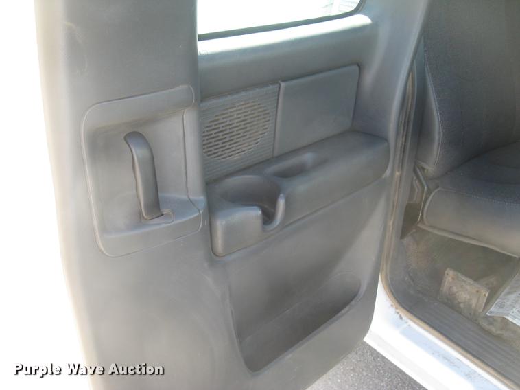 image for item DC1296 2004 Chevrolet Silverado 1500 Ext. Cab pickup truck