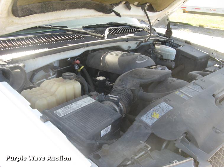 image for item DC1296 2004 Chevrolet Silverado 1500 Ext. Cab pickup truck