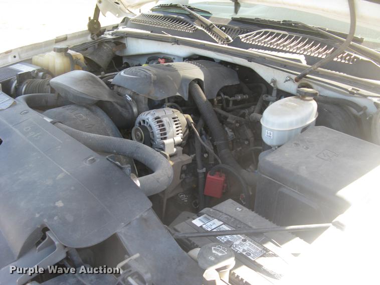 image for item DC1296 2004 Chevrolet Silverado 1500 Ext. Cab pickup truck