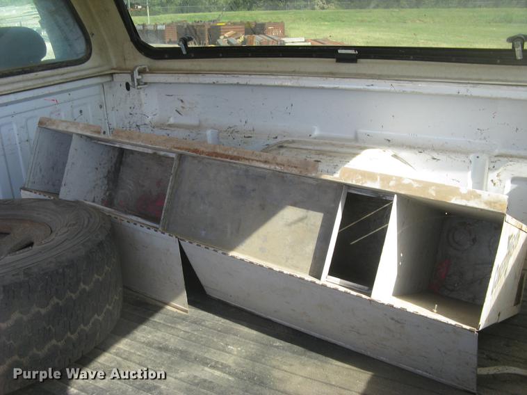 image for item DC1296 2004 Chevrolet Silverado 1500 Ext. Cab pickup truck