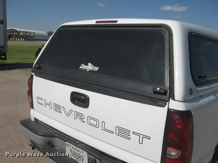 image for item DC1296 2004 Chevrolet Silverado 1500 Ext. Cab pickup truck