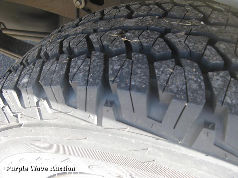 image for item DC1296 2004 Chevrolet Silverado 1500 Ext. Cab pickup truck